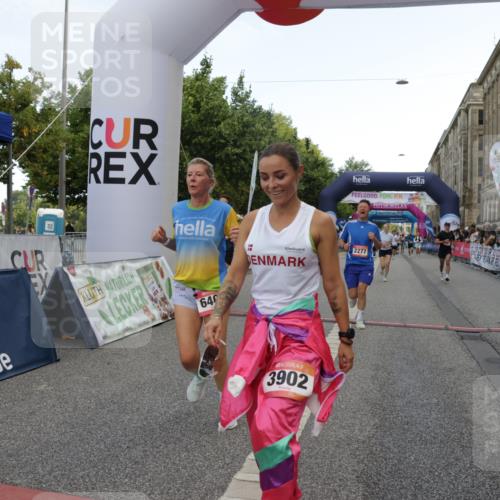 06.09.2026 - CURREX Alsterlauf Yannick Fuchs http://msf.ph/oto/10181602 06.09.2026 09:55:53 Ziel 2239, 2277, 3902, 3903, 4190, 4434, 4463, 4627, 4865, 4955, 4961, 5484, 5488, 6400, 8086, 8259 meine-sportfotos.de
