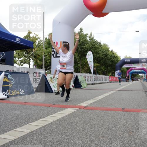 06.09.2026 - CURREX Alsterlauf Yannick Fuchs http://msf.ph/oto/10181782 06.09.2026 12:05:23 Ziel 1089, 1090, 1347 meine-sportfotos.de