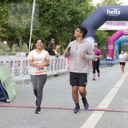 06.09.2026 - CURREX Alsterlauf Yannick Fuchs http://msf.ph/oto/10182000 06.09.2026 12:09:41 Ziel 1017, 1019, 1298, 1305 meine-sportfotos.de