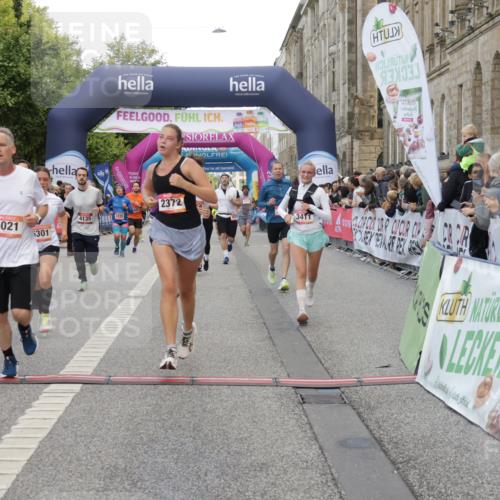 06.09.2026 - CURREX Alsterlauf Yannick Fuchs http://msf.ph/oto/10182115 06.09.2026 09:56:00 Ziel 2239, 2277, 2372, 2516, 2626, 2641, 3411, 3636, 4135, 4262, 4434, 4463, 4627, 5021, 5484, 6032, 6301, 6313, 8086, 8211, 8338 meine-sportfotos.de