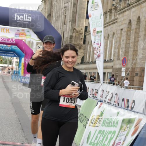 06.09.2026 - CURREX Alsterlauf Yannick Fuchs http://msf.ph/oto/10182149 06.09.2026 12:09:53 Ziel 1095, 1150, 1209 meine-sportfotos.de
