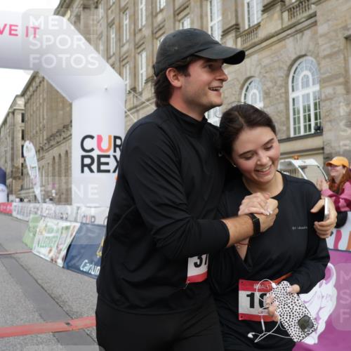 06.09.2026 - CURREX Alsterlauf Yannick Fuchs http://msf.ph/oto/10182237 06.09.2026 12:09:57 Ziel 1095, 1209 meine-sportfotos.de