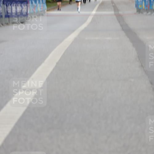 06.09.2026 - CURREX Alsterlauf Yannick Fuchs http://msf.ph/oto/10182266 06.09.2026 12:10:04 Ziel  meine-sportfotos.de