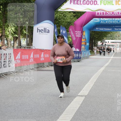 06.09.2026 - CURREX Alsterlauf Yannick Fuchs http://msf.ph/oto/10182455 06.09.2026 12:10:57 Ziel 1166, 1168, 1331 meine-sportfotos.de