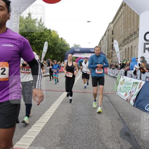 06.09.2026 - CURREX Alsterlauf Yannick Fuchs http://msf.ph/oto/10182584 06.09.2026 09:56:04 Ziel 2239, 2372, 2516, 2626, 2641, 2805, 3225, 3411, 3636, 3830, 4111, 4135, 4262, 4809, 5021, 5085, 6032, 6301, 6313, 8170, 8211, 8338 meine-sportfotos.de