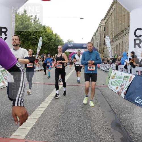 06.09.2026 - CURREX Alsterlauf Yannick Fuchs http://msf.ph/oto/10182614 06.09.2026 09:56:05 Ziel 2372, 2516, 2626, 2641, 2805, 3225, 3411, 3636, 3830, 4111, 4135, 4262, 4809, 5021, 5085, 5095, 6032, 6170, 6301, 6313, 8170, 8211, 8338 meine-sportfotos.de