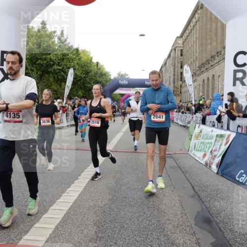 06.09.2026 - CURREX Alsterlauf Yannick Fuchs http://msf.ph/oto/10182645 06.09.2026 09:56:05 Ziel 2372, 2516, 2626, 2641, 2805, 3225, 3411, 3636, 3830, 4111, 4135, 4262, 4809, 5021, 5085, 5095, 6032, 6170, 6301, 6313, 8170, 8211, 8338 meine-sportfotos.de