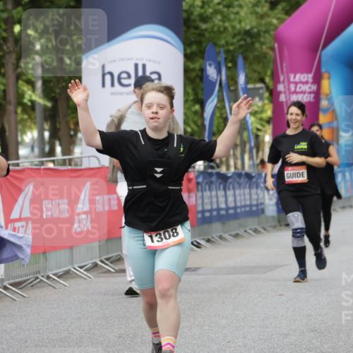 06.09.2026 - CURREX Alsterlauf Yannick Fuchs http://msf.ph/oto/10182845 06.09.2026 12:11:43 Ziel 1308 meine-sportfotos.de