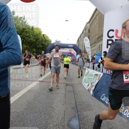 06.09.2026 - CURREX Alsterlauf Yannick Fuchs http://msf.ph/oto/10183019 06.09.2026 09:56:10 Ziel 2171, 2516, 2548, 2626, 2641, 2805, 3225, 3571, 3636, 3830, 4111, 4135, 4262, 4365, 4809, 5085, 5095, 5206, 6170, 8105, 8170 meine-sportfotos.de