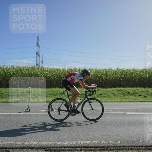 06.09.2026 - 20. Norderstedt Triathlon Michael Burmester http://msf.ph/oto/10183195 06.09.2026 10:27:18 Radfahren 1493, 1498 meine-sportfotos.de