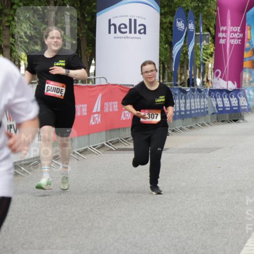 06.09.2026 - CURREX Alsterlauf Yannick Fuchs http://msf.ph/oto/10183285 06.09.2026 12:12:20 Ziel 1145, 1307 meine-sportfotos.de