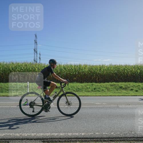 06.09.2026 - 20. Norderstedt Triathlon Michael Burmester http://msf.ph/oto/10183304 06.09.2026 10:33:27 Radfahren 735, 1203, 1227 meine-sportfotos.de