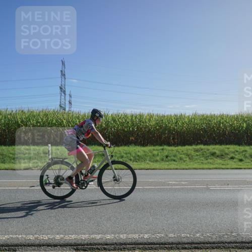 06.09.2026 - 20. Norderstedt Triathlon Michael Burmester http://msf.ph/oto/10183318 06.09.2026 10:33:40 Radfahren 1214 meine-sportfotos.de