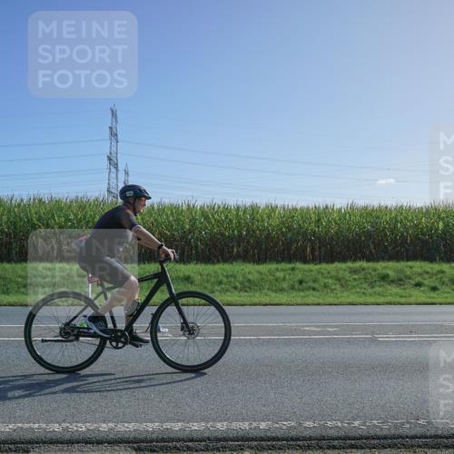 06.09.2026 - 20. Norderstedt Triathlon Michael Burmester http://msf.ph/oto/10183400 06.09.2026 10:36:12 Radfahren 1208 meine-sportfotos.de