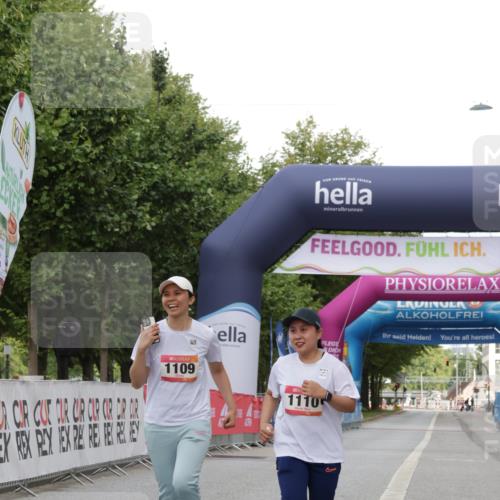 06.09.2026 - CURREX Alsterlauf Yannick Fuchs http://msf.ph/oto/10183639 06.09.2026 12:13:39 Ziel 1109, 1110 meine-sportfotos.de