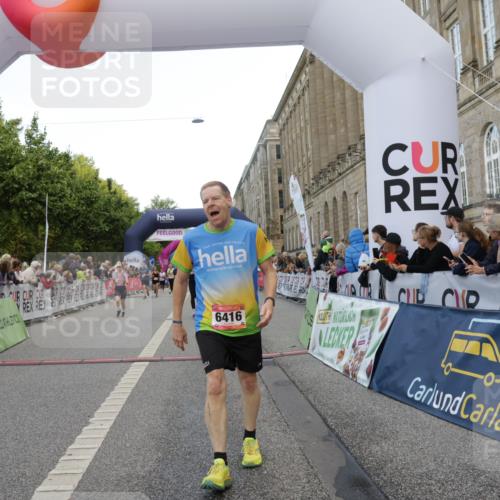 06.09.2026 - CURREX Alsterlauf Yannick Fuchs http://msf.ph/oto/10183797 06.09.2026 09:56:20 Ziel 2085, 2548, 3486, 3571, 4057, 4715, 5682, 5841, 6416, 6441, 8105, 8134 meine-sportfotos.de