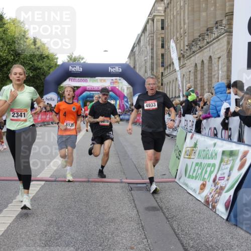 06.09.2026 - CURREX Alsterlauf Yannick Fuchs http://msf.ph/oto/10184378 06.09.2026 09:56:27 Ziel 2188, 2341, 2620, 3577, 4057, 4933, 5332, 5473, 5586, 5807, 5841, 8131, 8134 meine-sportfotos.de