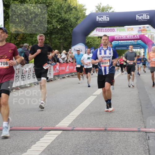 06.09.2026 - CURREX Alsterlauf Yannick Fuchs http://msf.ph/oto/10185114 06.09.2026 09:56:36 Ziel 2188, 2338, 2620, 3116, 3365, 4059, 4088, 4278, 4575, 5586, 5591, 5708, 5807, 5848, 6091, 6164, 6269 meine-sportfotos.de