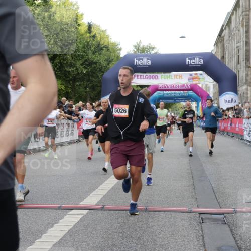 06.09.2026 - CURREX Alsterlauf Yannick Fuchs http://msf.ph/oto/10185765 06.09.2026 09:56:42 Ziel 2338, 2647, 2648, 2927, 3123, 3365, 3606, 4088, 4278, 4422, 4575, 5011, 5026, 5411, 5412, 5413, 5414, 5591, 5708, 5848, 6048, 6091, 6159, 6164, 6269, 8080, 8132 meine-sportfotos.de