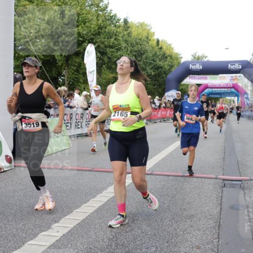 06.09.2026 - CURREX Alsterlauf Yannick Fuchs http://msf.ph/oto/10188044 06.09.2026 09:57:05 Ziel 2165, 2931, 2968, 3050, 3519, 3520, 3587, 3690, 3694, 3712, 3795, 4014, 4740, 5166, 5320, 5571, 5575, 5939, 6055, 6115, 8167, 8200 meine-sportfotos.de