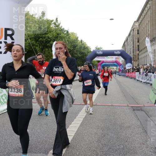 06.09.2026 - CURREX Alsterlauf Yannick Fuchs http://msf.ph/oto/10188737 06.09.2026 10:05:25 Ziel 1239, 2195, 2310, 3011, 3315, 3336, 3527, 3528, 3737, 3838, 3890, 4151, 4642, 4769, 6392, 8243 meine-sportfotos.de