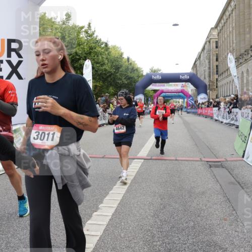 06.09.2026 - CURREX Alsterlauf Yannick Fuchs http://msf.ph/oto/10188765 06.09.2026 10:05:26 Ziel 1239, 2195, 2310, 3011, 3315, 3336, 3527, 3528, 3737, 3838, 3890, 4151, 4642, 4769 meine-sportfotos.de