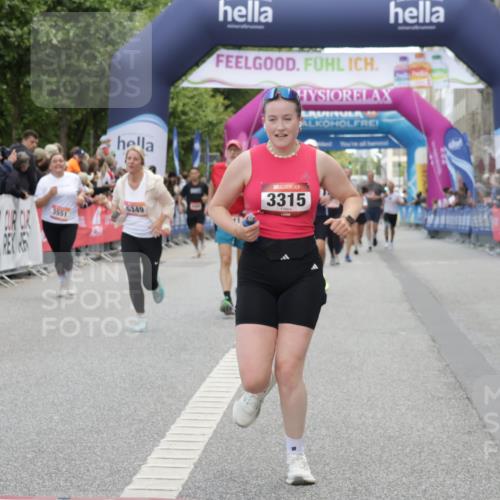 06.09.2026 - CURREX Alsterlauf Yannick Fuchs http://msf.ph/oto/10188930 06.09.2026 10:05:29 Ziel 1239, 2310, 3011, 3315, 3336, 3527, 3528, 3737, 3838, 3890, 4151, 4511, 4642, 4769, 5349 meine-sportfotos.de