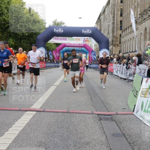 06.09.2026 - CURREX Alsterlauf Yannick Fuchs http://msf.ph/oto/10188954 06.09.2026 09:57:18 Ziel 2056, 2311, 2557, 2900, 3349, 3505, 3622, 3673, 3978, 4870, 5345, 5398, 5565, 6071, 6119, 6279, 6394, 6396, 8093, 8107, 8198 meine-sportfotos.de