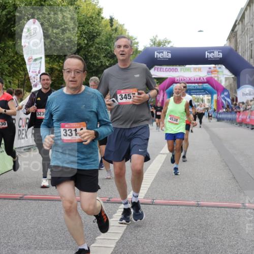06.09.2026 - CURREX Alsterlauf Yannick Fuchs http://msf.ph/oto/10189749 06.09.2026 10:05:43 Ziel 2267, 2476, 2659, 3064, 3180, 3230, 3314, 3439, 3457, 4130, 4197, 4198, 4408, 4430, 4538, 5135, 5137, 5373, 5390, 5405, 5406, 5777, 6458 meine-sportfotos.de