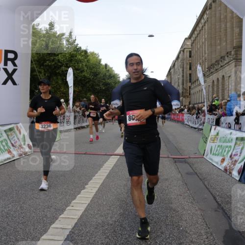 06.09.2026 - CURREX Alsterlauf Yannick Fuchs http://msf.ph/oto/10189970 06.09.2026 09:57:32 Ziel 2316, 2806, 2966, 3160, 3236, 3559, 3881, 3914, 4224, 4641, 4682, 4859, 5107, 5463, 5510, 5978, 6020, 8029, 8281 meine-sportfotos.de