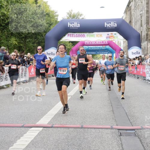 06.09.2026 - CURREX Alsterlauf Yannick Fuchs http://msf.ph/oto/10190129 06.09.2026 09:57:35 Ziel 2242, 2806, 2966, 3097, 3160, 3236, 3442, 3514, 3559, 3914, 4213, 4224, 4641, 4682, 4859, 5107, 5215, 5463, 5510, 5775, 6020, 6042, 6078, 6365, 8029 meine-sportfotos.de