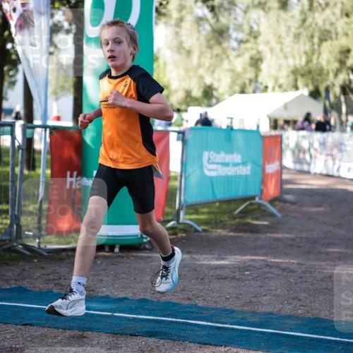 06.09.2026 - 20. Norderstedt Triathlon H.Heesch http://msf.ph/oto/10192522 06.09.2026 09:49:21 Ziel 611, 663 meine-sportfotos.de