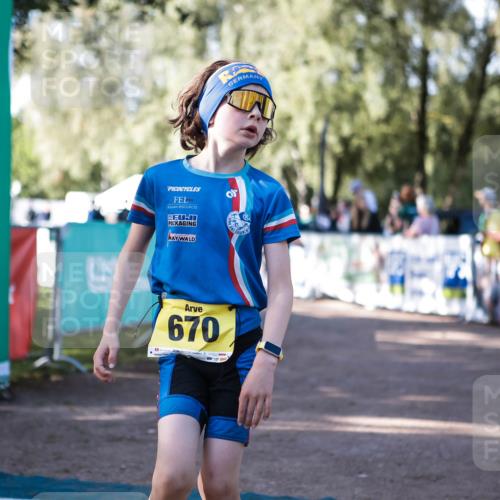 06.09.2026 - 20. Norderstedt Triathlon H.Heesch http://msf.ph/oto/10192586 06.09.2026 09:50:20 Ziel 645, 670 meine-sportfotos.de