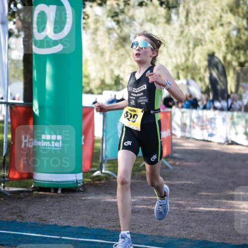 06.09.2026 - 20. Norderstedt Triathlon H.Heesch http://msf.ph/oto/10192688 06.09.2026 09:52:13 Ziel 620, 666 meine-sportfotos.de