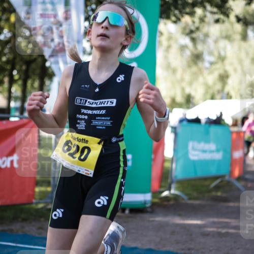 06.09.2026 - 20. Norderstedt Triathlon H.Heesch http://msf.ph/oto/10192694 06.09.2026 09:52:14 Ziel 620, 666 meine-sportfotos.de