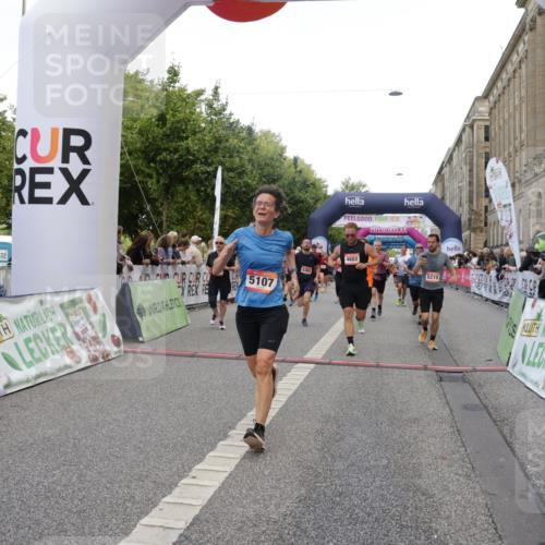 06.09.2026 - CURREX Alsterlauf Yannick Fuchs http://msf.ph/oto/10193199 06.09.2026 09:57:36 Ziel 2237, 2242, 2288, 2806, 2966, 3097, 3160, 3236, 3442, 3514, 3559, 3914, 4213, 4224, 4334, 4682, 4859, 5107, 5215, 5510, 5775, 6020, 6042, 6078, 6318, 6365, 8029, 8231 meine-sportfotos.de