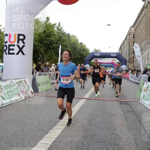 06.09.2026 - CURREX Alsterlauf Yannick Fuchs http://msf.ph/oto/10193258 06.09.2026 09:57:37 Ziel 2237, 2242, 2288, 2538, 2806, 2966, 3097, 3160, 3236, 3442, 3514, 3559, 3914, 4213, 4224, 4334, 4682, 4691, 5107, 5215, 5775, 6020, 6042, 6078, 6318, 6365, 8029, 8231 meine-sportfotos.de
