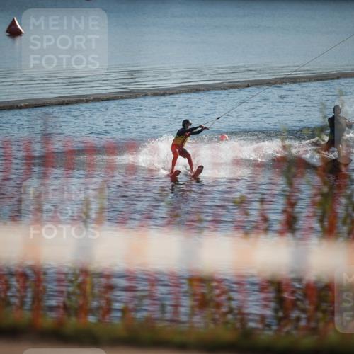 06.09.2026 - 20. Norderstedt Triathlon H.Heesch http://msf.ph/oto/10193297 06.09.2026 10:31:51 Ziel  meine-sportfotos.de