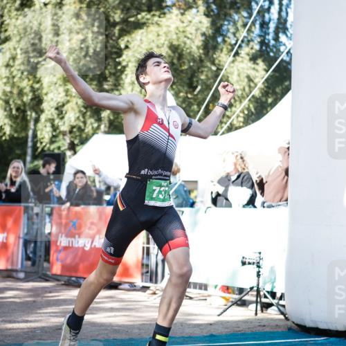 06.09.2026 - 20. Norderstedt Triathlon H.Heesch http://msf.ph/oto/10193451 06.09.2026 10:39:31 Ziel 737 meine-sportfotos.de