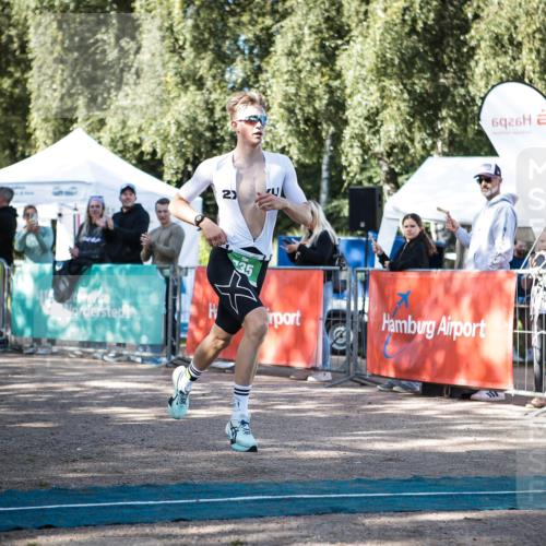 06.09.2026 - 20. Norderstedt Triathlon H.Heesch http://msf.ph/oto/10193475 06.09.2026 10:40:03 Ziel 735 meine-sportfotos.de