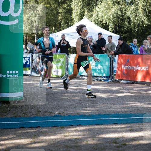 06.09.2026 - 20. Norderstedt Triathlon H.Heesch http://msf.ph/oto/10193518 06.09.2026 10:40:12 Ziel 718, 756 meine-sportfotos.de