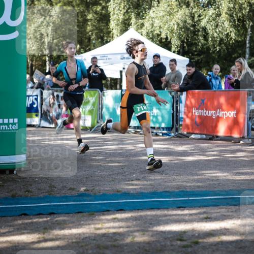 06.09.2026 - 20. Norderstedt Triathlon H.Heesch http://msf.ph/oto/10193520 06.09.2026 10:40:12 Ziel 718, 756 meine-sportfotos.de