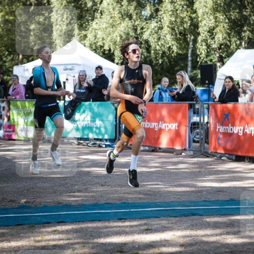 06.09.2026 - 20. Norderstedt Triathlon H.Heesch http://msf.ph/oto/10193527 06.09.2026 10:40:12 Ziel 718, 756 meine-sportfotos.de