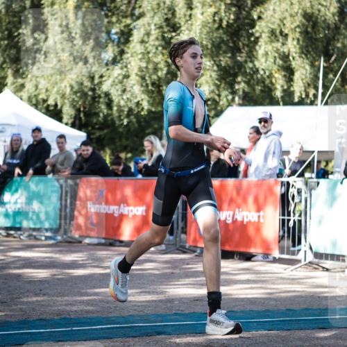 06.09.2026 - 20. Norderstedt Triathlon H.Heesch http://msf.ph/oto/10193540 06.09.2026 10:40:13 Ziel 718, 756 meine-sportfotos.de