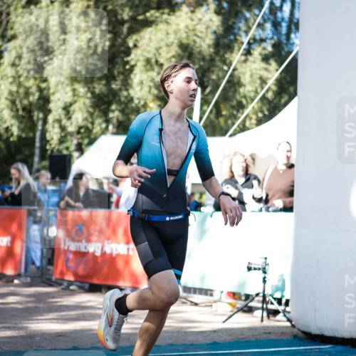 06.09.2026 - 20. Norderstedt Triathlon H.Heesch http://msf.ph/oto/10193550 06.09.2026 10:40:13 Ziel 718, 756 meine-sportfotos.de