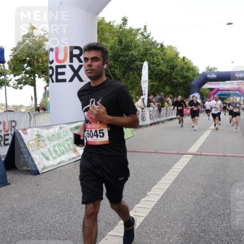 06.09.2026 - CURREX Alsterlauf Yannick Fuchs http://msf.ph/oto/10193779 06.09.2026 10:05:58 Ziel 3098, 3842, 3976, 4481, 4736, 4737, 4741, 5070, 5115, 5277, 5556, 5726, 5781, 6045, 6089, 6107, 6121, 8056 meine-sportfotos.de