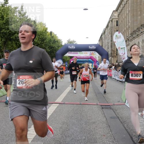 06.09.2026 - CURREX Alsterlauf Yannick Fuchs http://msf.ph/oto/10194004 06.09.2026 09:57:45 Ziel 2237, 2242, 2288, 2523, 2538, 2663, 2877, 2932, 2950, 3097, 3122, 3442, 3514, 4213, 4334, 4691, 4950, 5111, 5215, 5247, 5660, 5736, 5775, 6042, 6078, 6108, 6137, 6239, 6318, 6365, 8231, 8307 meine-sportfotos.de