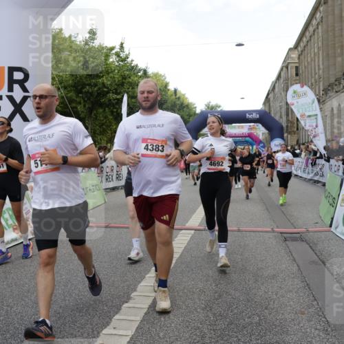 06.09.2026 - CURREX Alsterlauf Yannick Fuchs http://msf.ph/oto/10194675 06.09.2026 10:06:10 Ziel 2196, 2413, 2457, 2458, 2761, 2762, 2763, 2779, 3337, 3515, 3529, 3674, 3677, 3980, 4110, 4344, 4383, 4545, 4679, 4692, 4894, 5174, 5303, 6385, 6433, 8143, 8161 meine-sportfotos.de