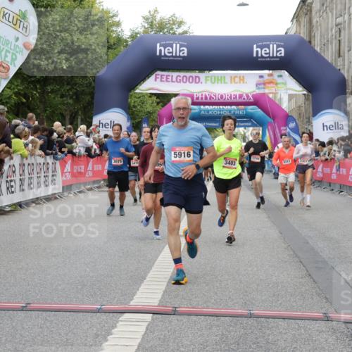 06.09.2026 - CURREX Alsterlauf Yannick Fuchs http://msf.ph/oto/10194764 06.09.2026 09:57:56 Ziel 2672, 2875, 2932, 2965, 3075, 3403, 3744, 4003, 4950, 5111, 5470, 5790, 5916, 6108, 6239 meine-sportfotos.de