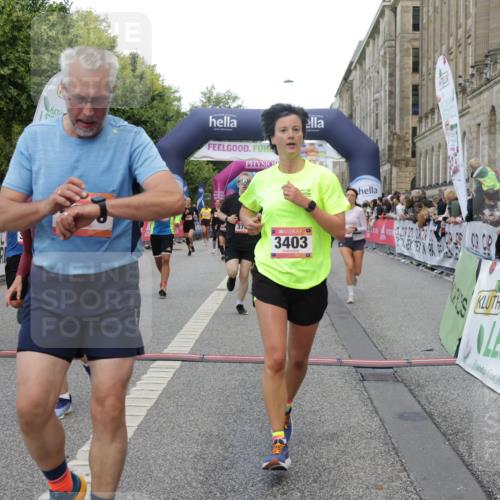 06.09.2026 - CURREX Alsterlauf Yannick Fuchs http://msf.ph/oto/10194924 06.09.2026 09:57:59 Ziel 2875, 2965, 3075, 3307, 3369, 3403, 3744, 4003, 5470, 5916, 6153, 8152, 8229, 8311 meine-sportfotos.de